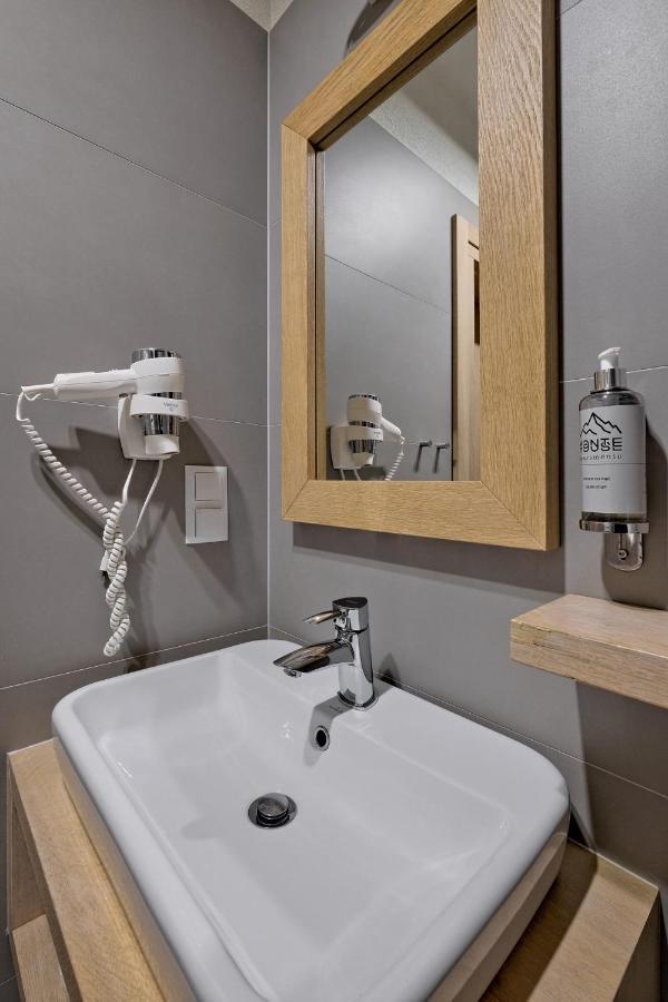 Monte House Apartments Odkryj ซาโกปาเน ภายนอก รูปภาพ
